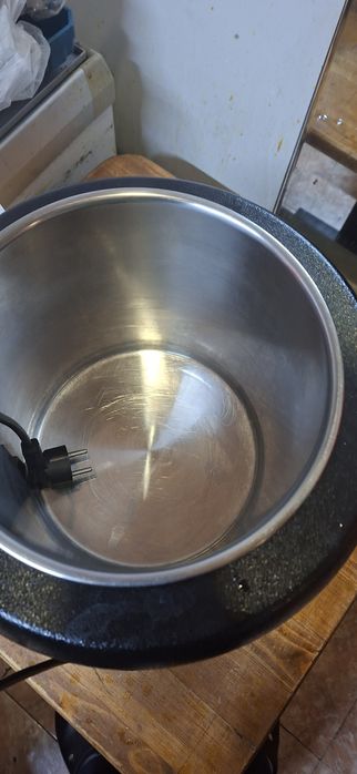 Котлон за палачинки плюс отоплител за супа