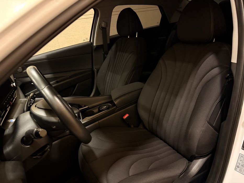Hyundai Elantra 2022 2.0