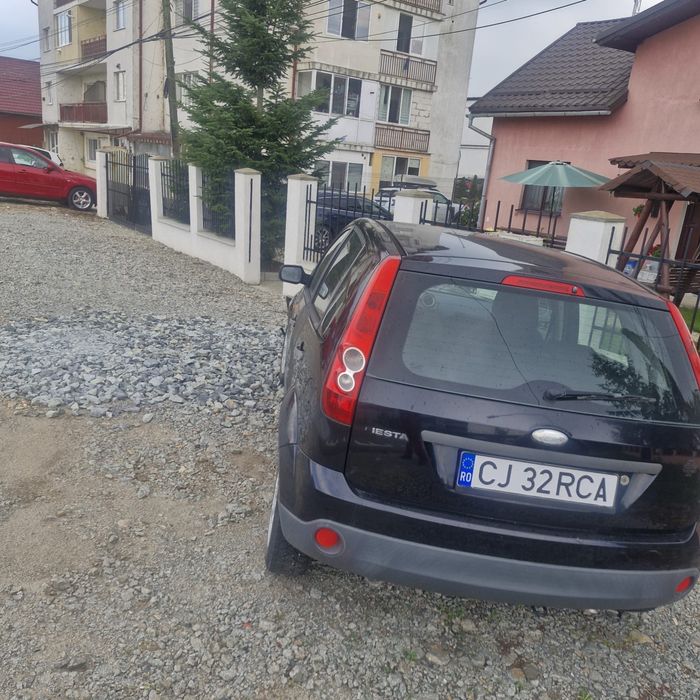 vand masina ford pentru rabla