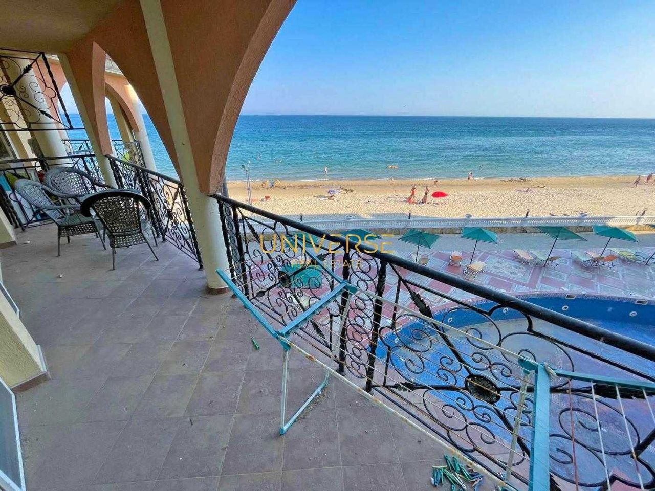 Продава се Тристаен апартамент в к.к. Елените - 100 кв.м за 1300 €/кв.м - Снимка #15
