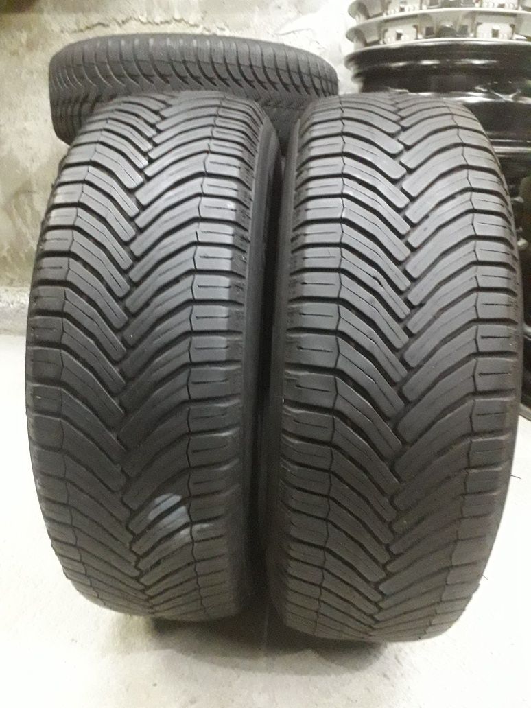 Michelin 195/65/15-2бр дот 2520