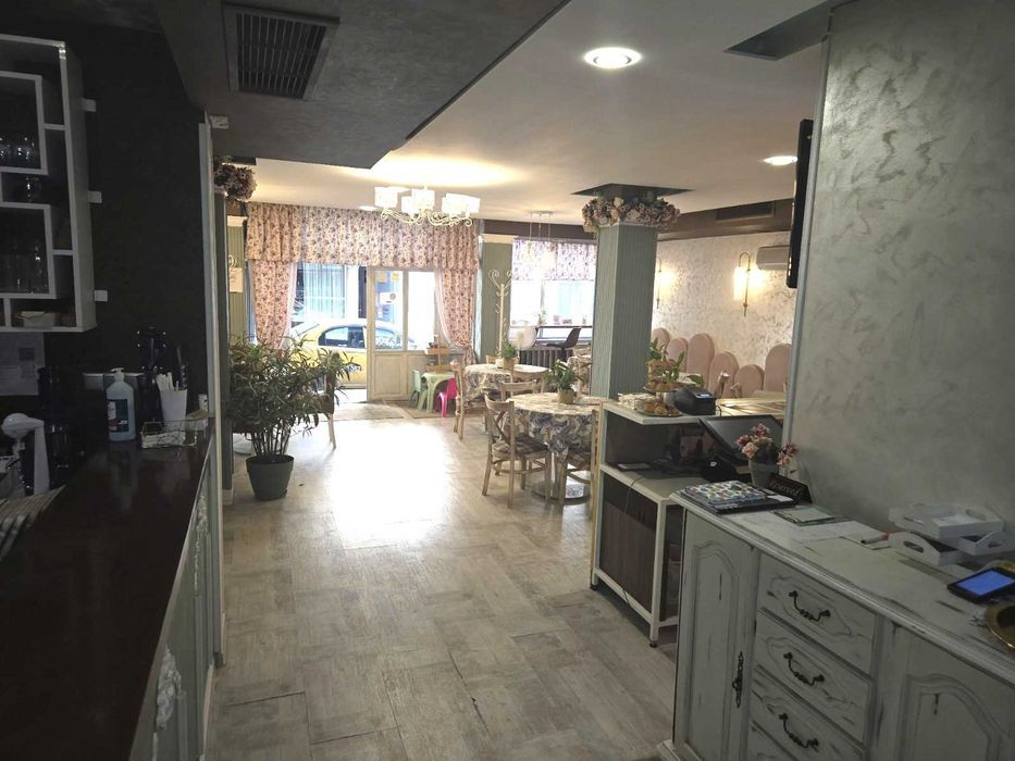 Дава се под наем Заведение в Варна, Център - 220 кв.м за 1500 € - Снимка #4