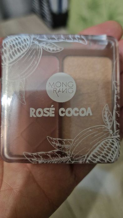 Продам новые тени