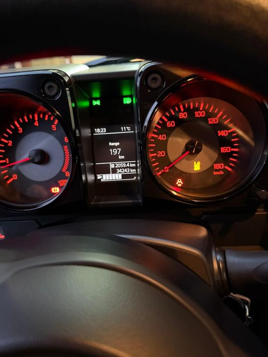 Suzuki Jimmy 1.5  All Grip
