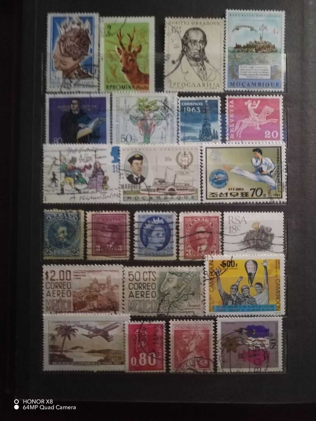 Класьор с марки от цял свят