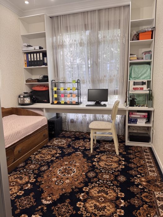 Продается квартира 4 комнатная, 1 этаж с Террасой