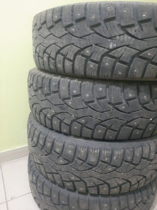 Зимняя резина 215/65/16