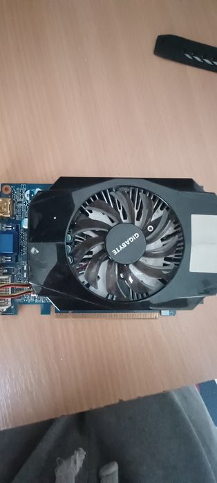 Kit MSI G31TM-P31 cu intel core 2 duo e7400 si geforce 210