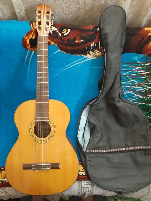 Гитара Музима (Musima) немецкая почти новая