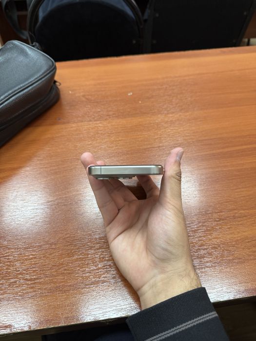 iPhone 15 Pro Natural 2-sim