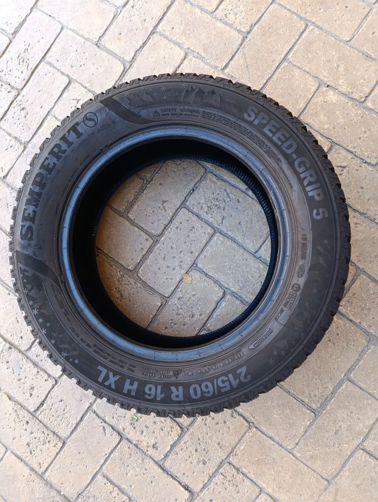 Зимни гуми Semperit 215/60/16 dot 2023
