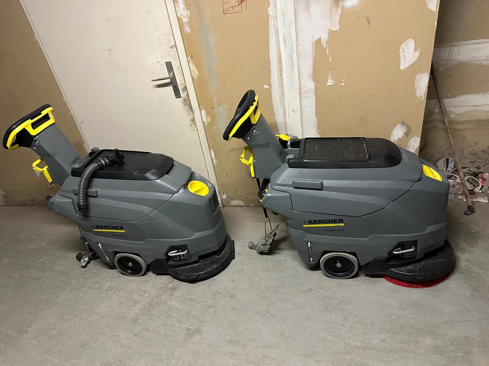 KARCHER  BD 43/25 C професионален почистващ робот