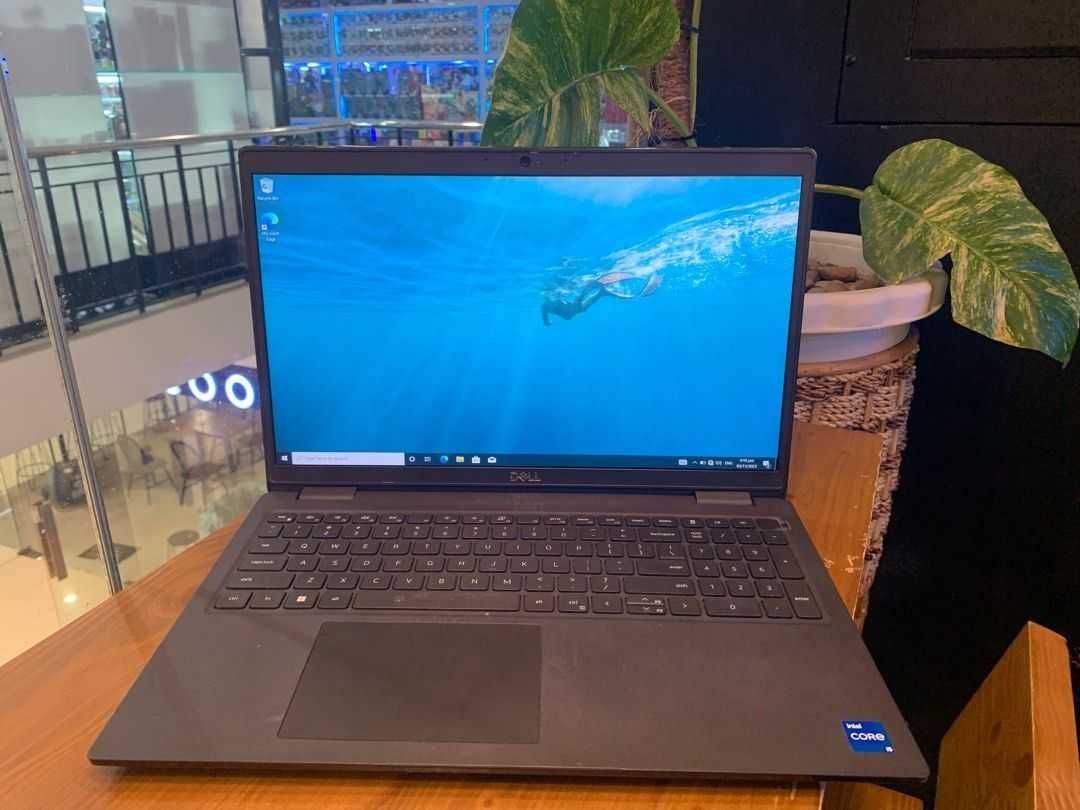 vand laptop dell latitude 3520 i5