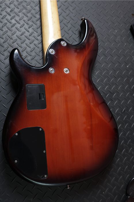 Бас-гитара Yamaha BB 615