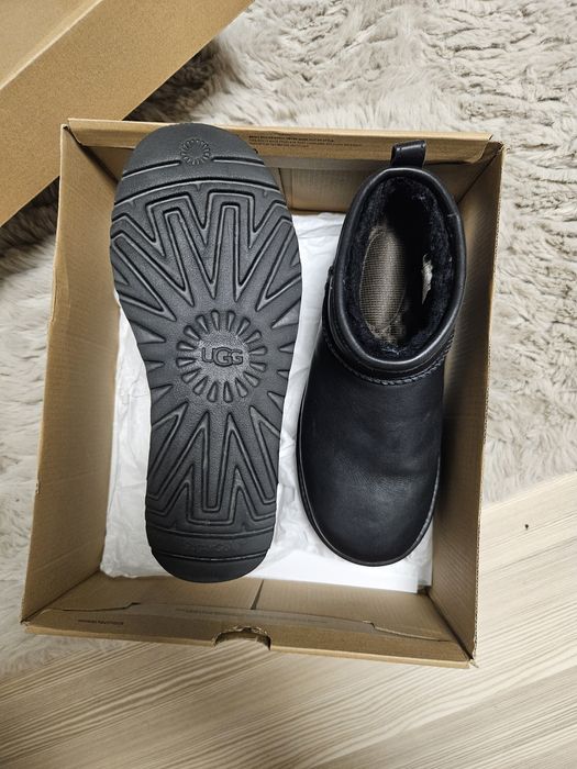 UGG Mini Platform