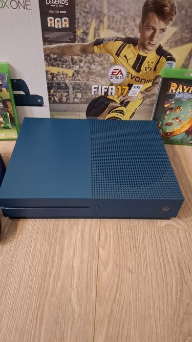 XBOX ONE X - пълен комплект