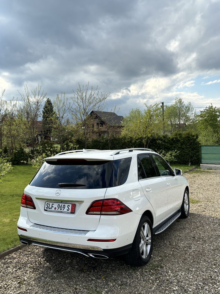 Mercdes-Benz GLE 350