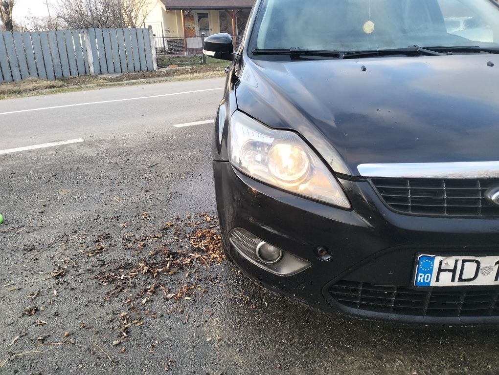 Dezmembrez Ford focus 2