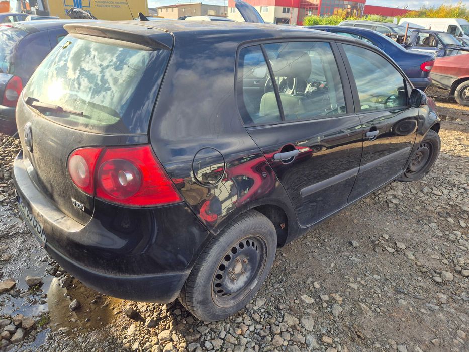 Dezmembram VW golf 5, 1.6FSI tip BLF ,1.9 TDI tip BXE