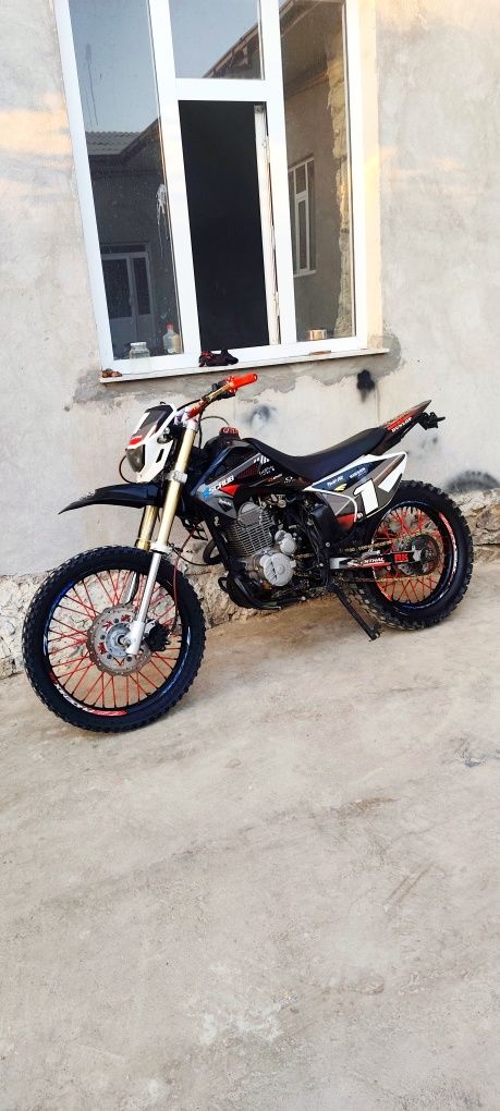 Enduro Kroos R9 250cc