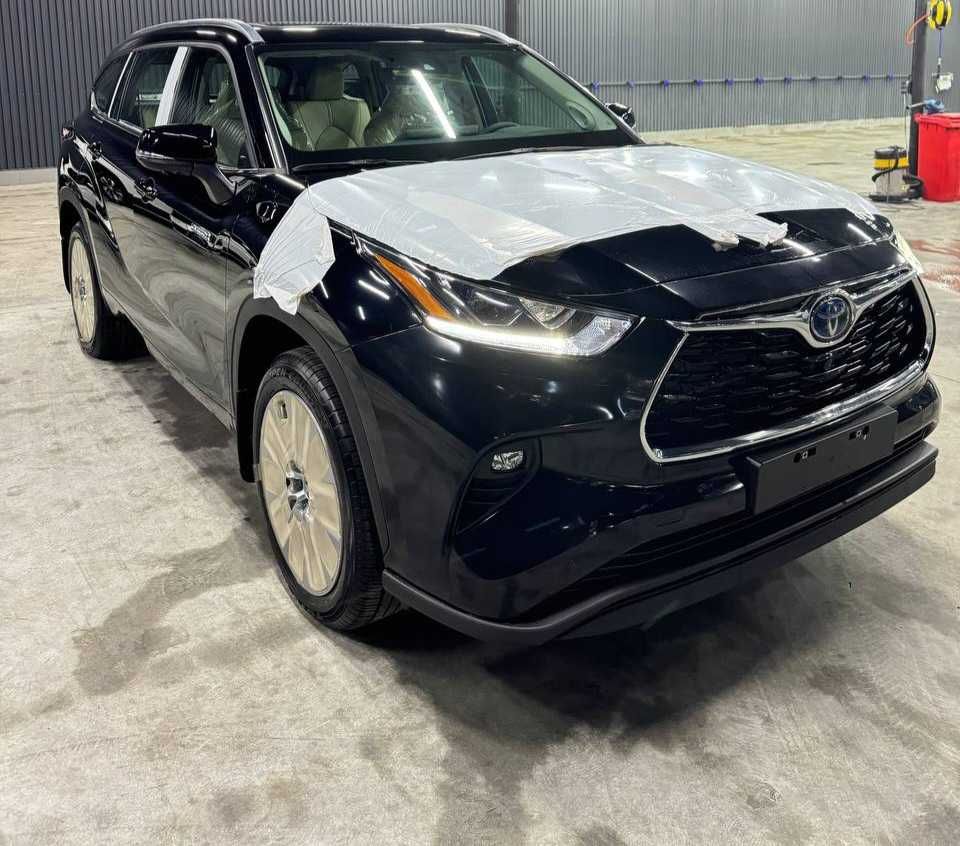 Toyota Highlander hybrid USA 2024 год