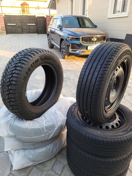 Продам шины с дисками 185/65/15 в отличном состояние.