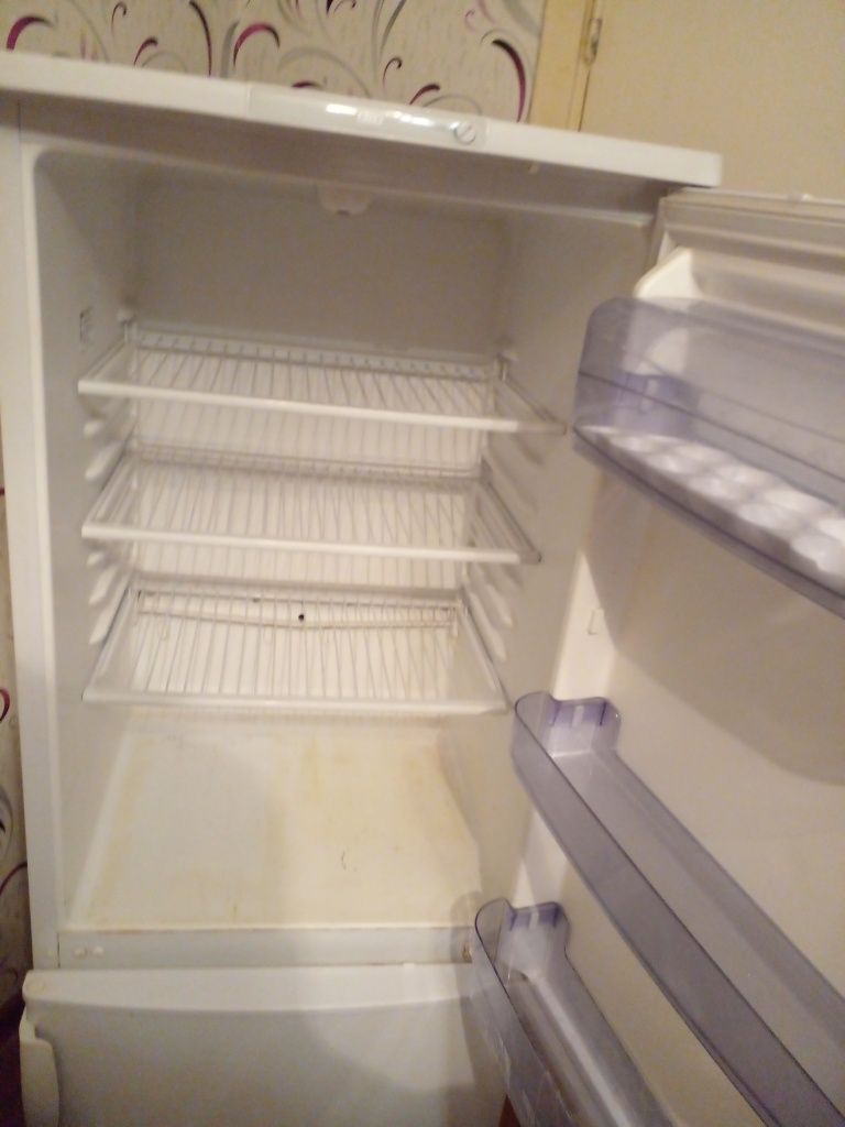 Холодильник в нормальном состояний. Марозит отлично.