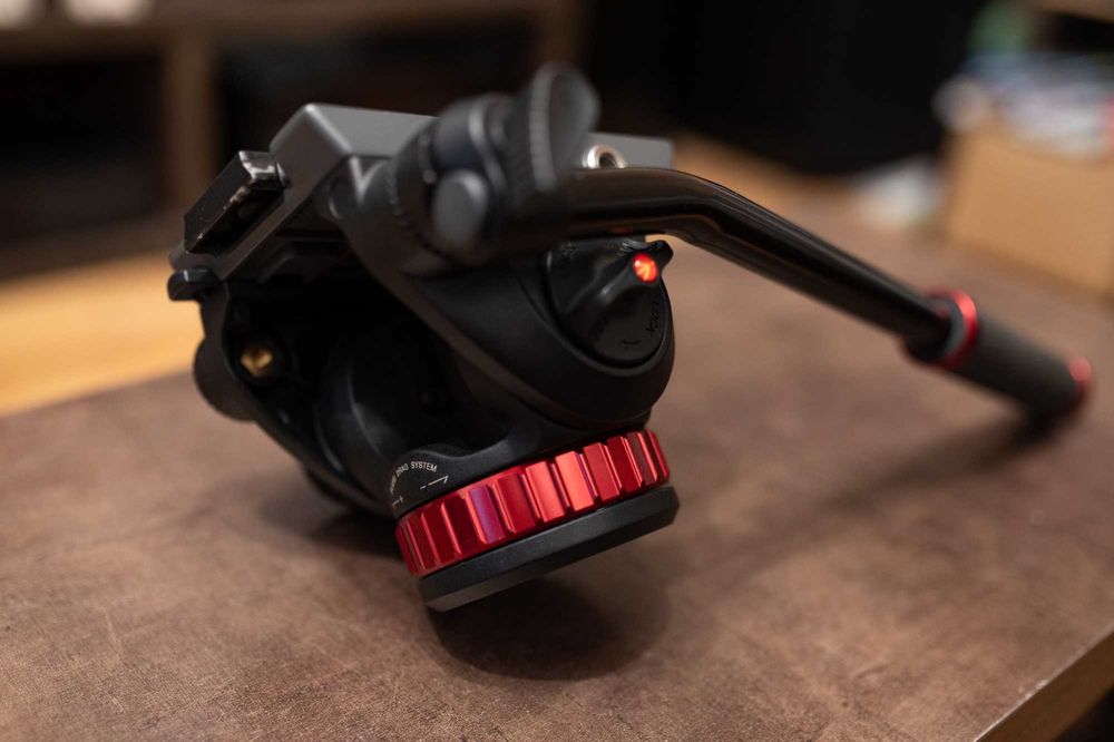 Cap video profesional trepied Manfrotto MVH502AH