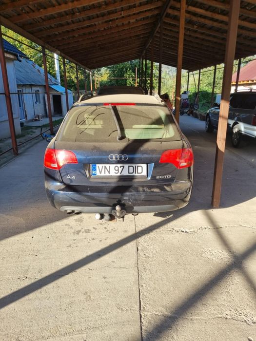 Vand audi a4 b7 in stare buna