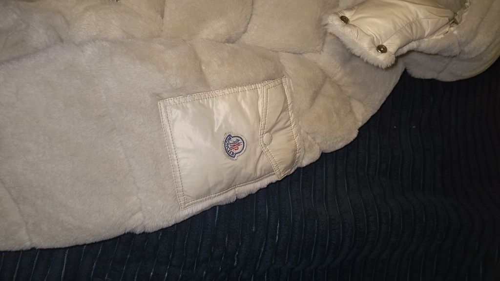 Пухено мъжко яке Moncler