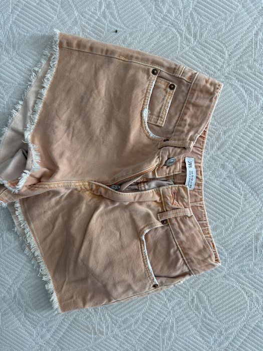 Запазени дрехи от 5 лв