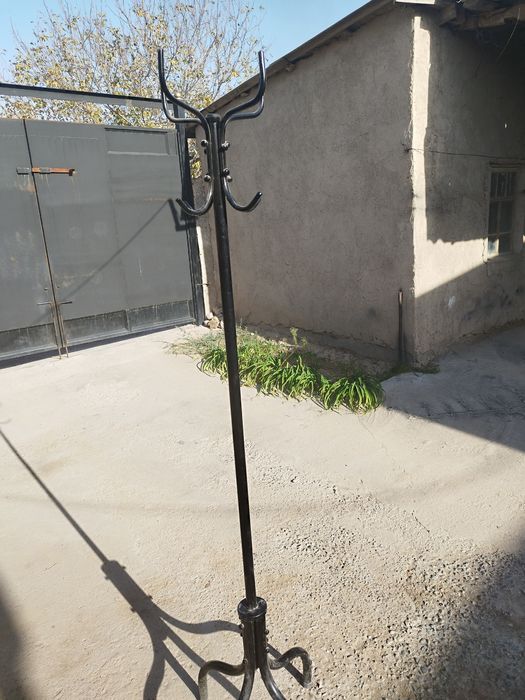 Продам вешалку кактус