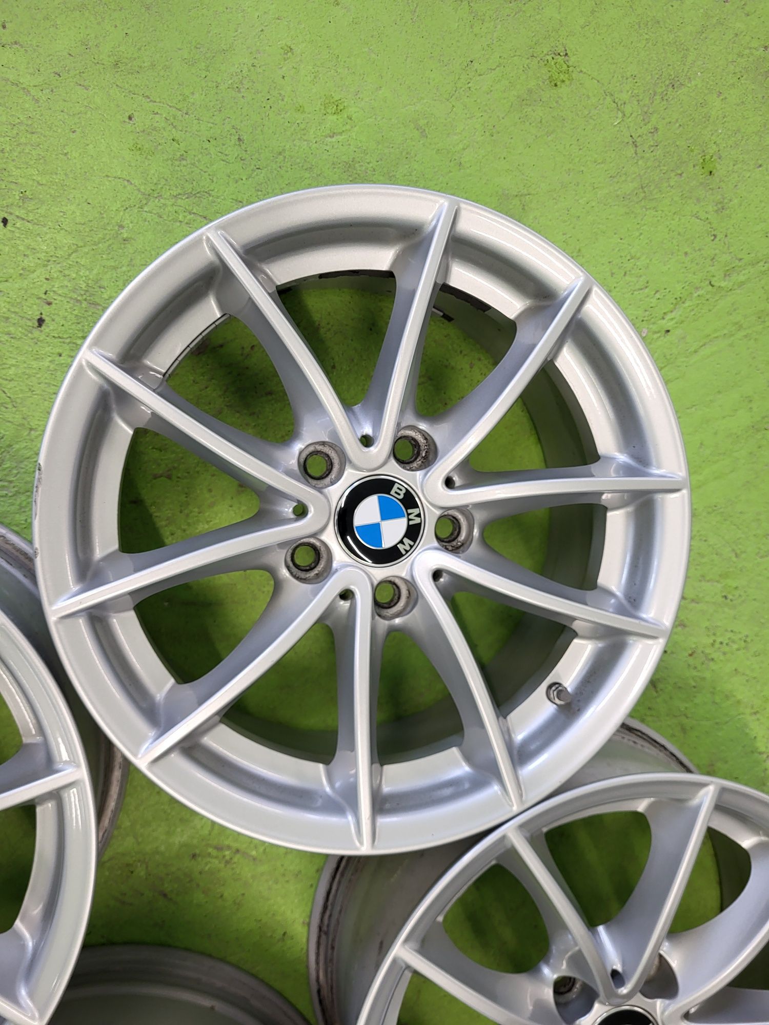 17 5x120 Bmw X3 F25 E90 лети джанти 5х120 бмв