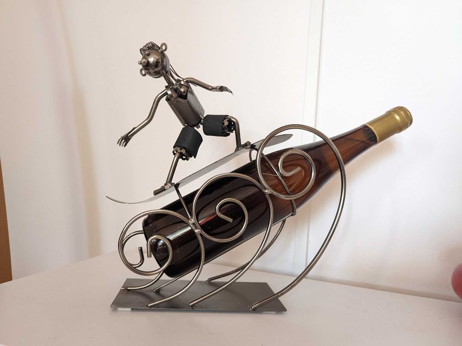 Suport Surfer handmade pentru sticle vin, perfect pt cadou
