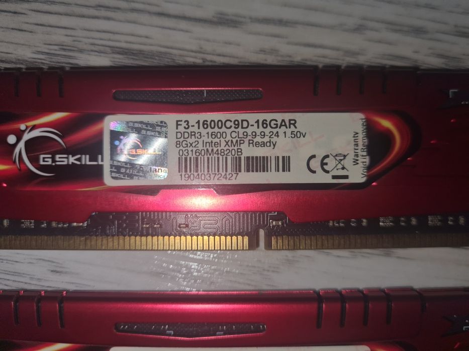 16 GB Ram (specificații ultima poza)