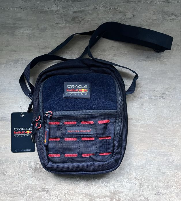 Borseta RedBull Racing , noua