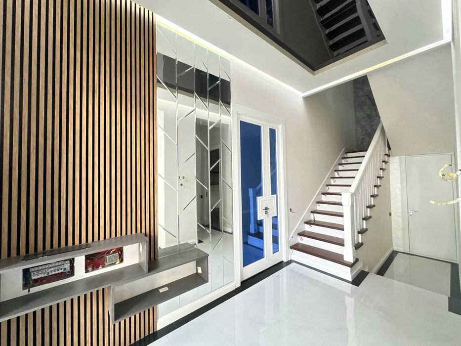 Новый евро дом в стиле хай тэк