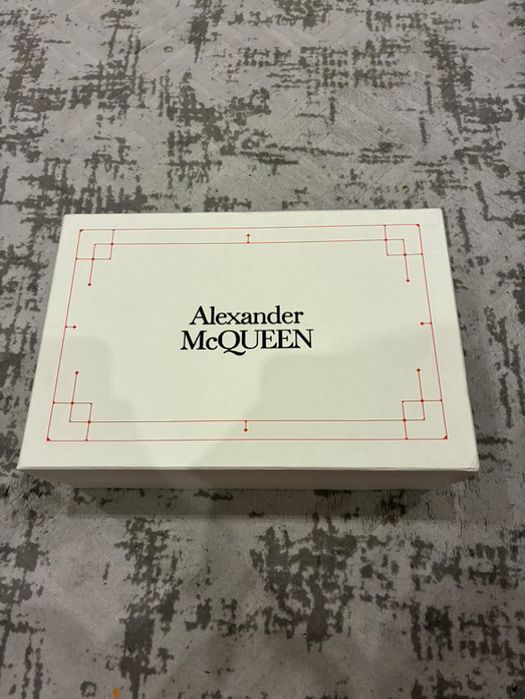 Alexander McQUEEN