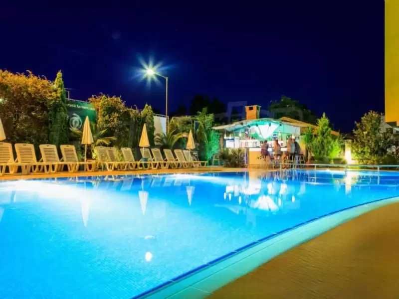 Продава се Двустаен апартамент в к.к. Слънчев бряг - 70 кв.м за 1015 €/кв.м - Снимка #14
