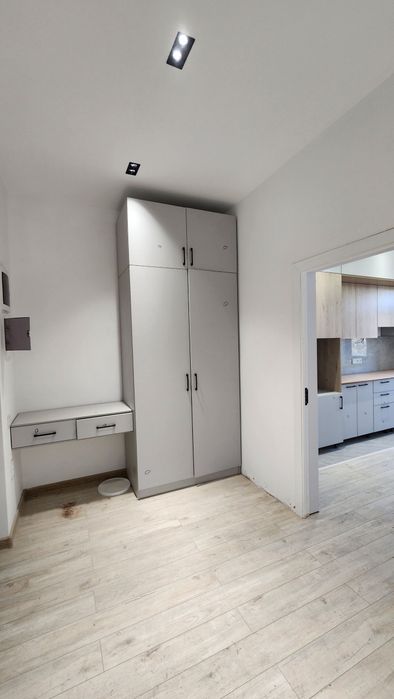 Сергели 5-Мэтро 1хона/5/7 Новостройка