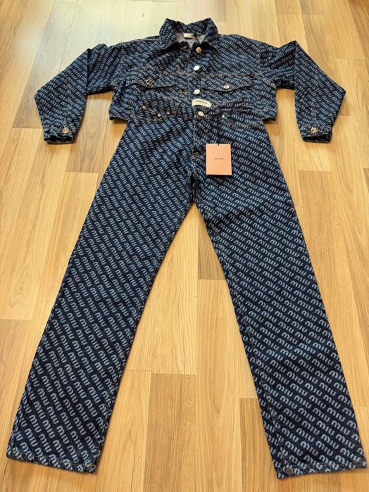 Miu Miu-Автентичен нов дамски комплект M размер