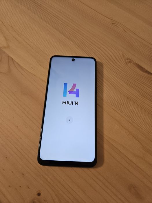 Продам телефон Redmi Note 9S