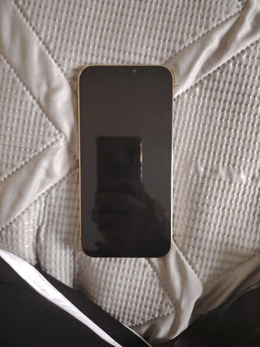 Продам iPhone 12 pro max 256