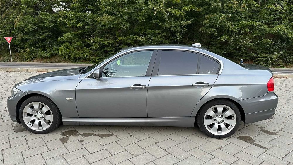 BMW 330 XD 4x4 245 cp 104.000km