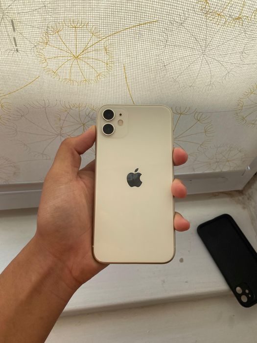 Iphone 11 128 gb,77 емкость