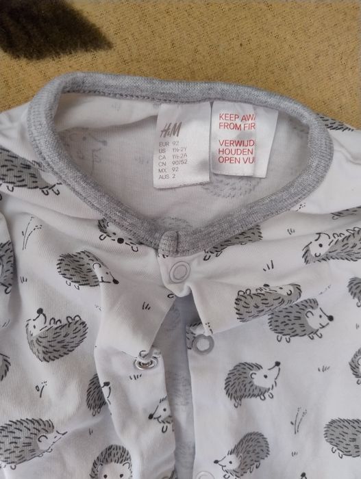 Pijamale  HM mărimea 92
