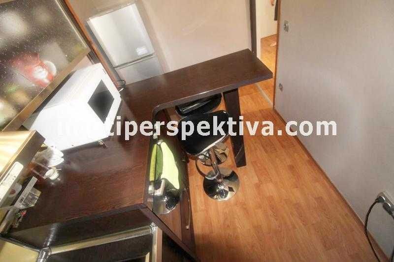 Продава се Тристаен апартамент в Пловдив, Тракия - 80 кв.м за 861 €/кв.м - Снимка #9