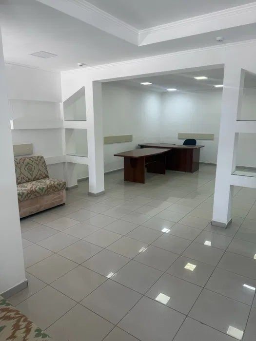 Аренда офиса лабзак 179м²