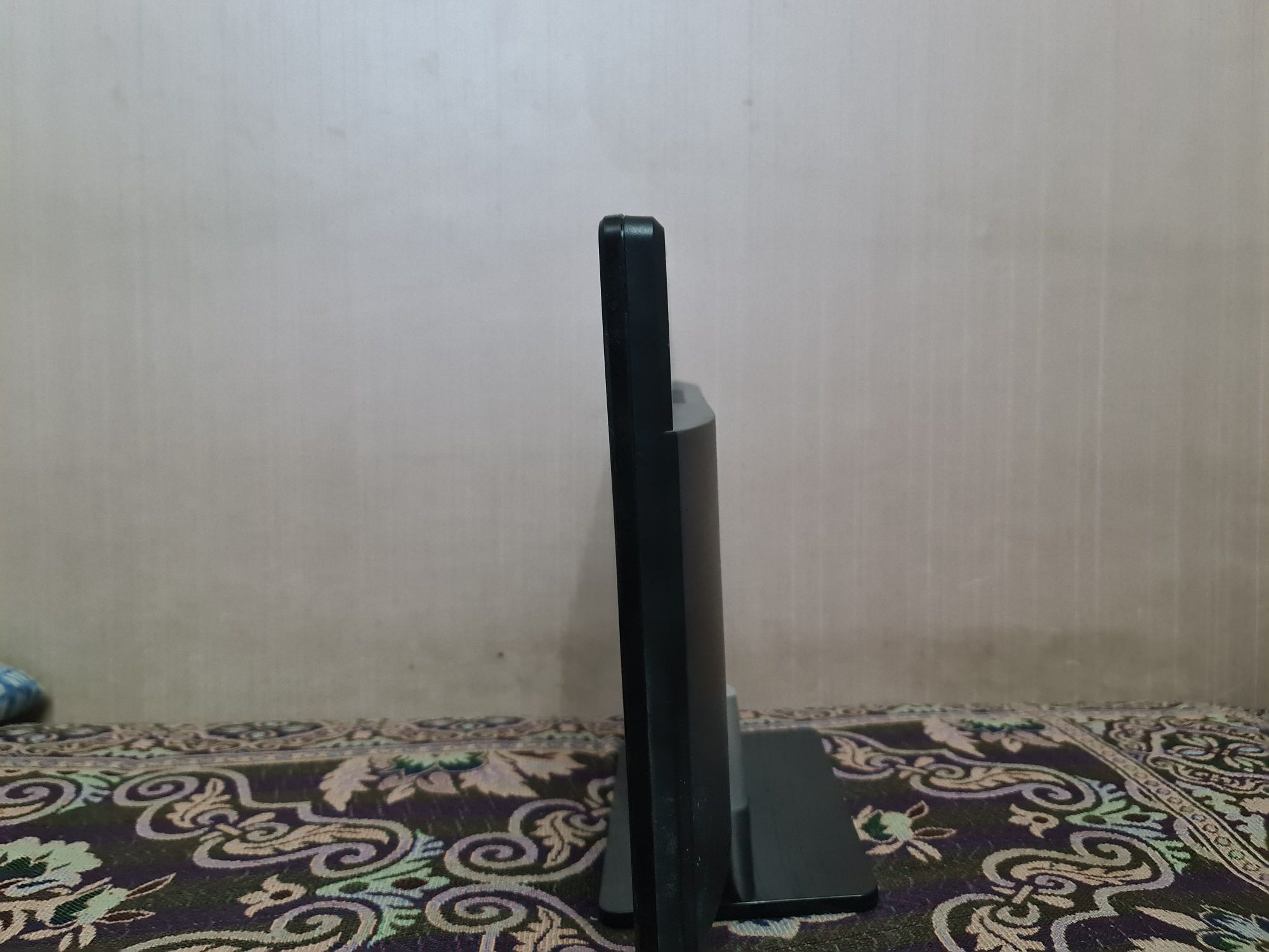 Монитор 21.5" LED Full HD