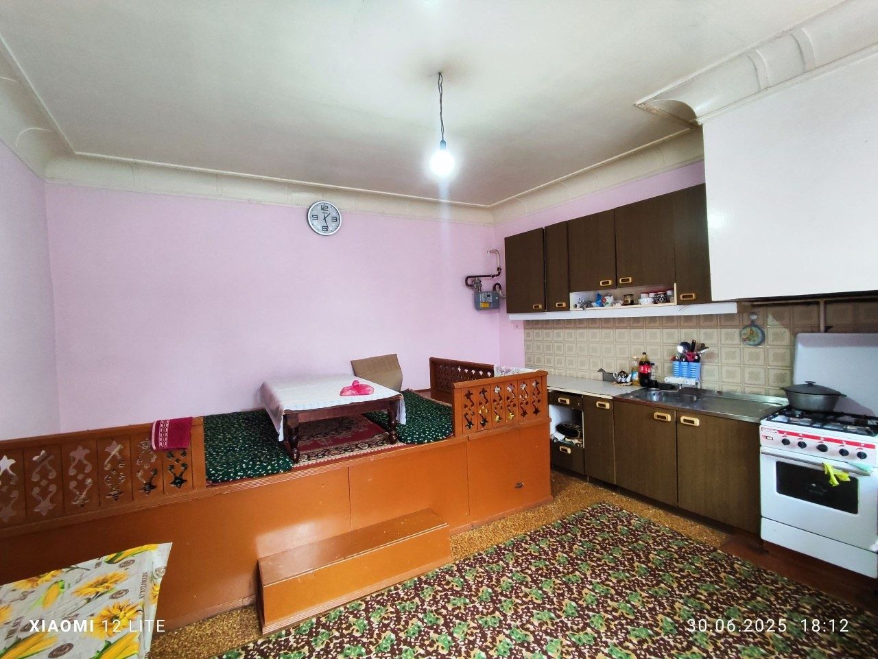 Hovli sotiladi. 4.15 sotix
